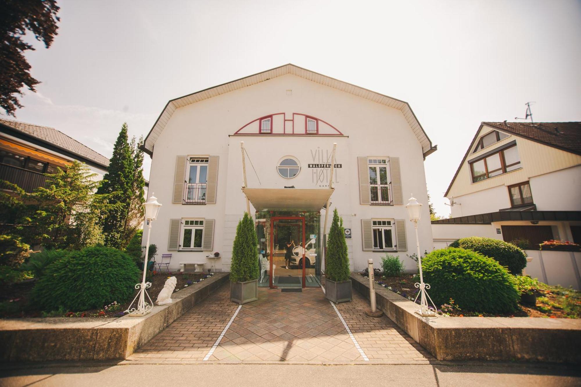 Villa Waldperlach By Blattl Мюнхен Екстериор снимка